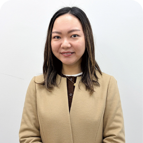 東 莉那